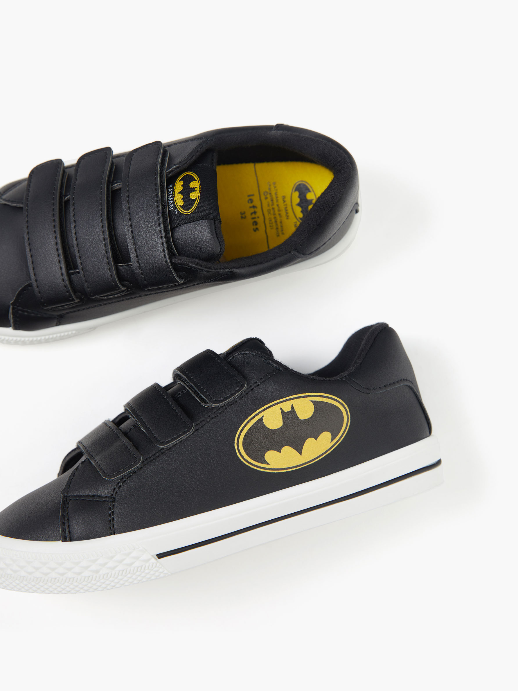 Batman ©DC sneakers - FOOTWEAR - THE ENTIRE COLLECTION - BOY | 4- 14 years  - KIDS - | Lefties Kuwait