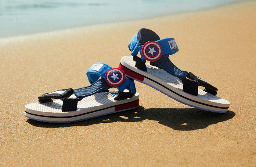 Marvel Avengers Zapatillas de Playa para Niños 