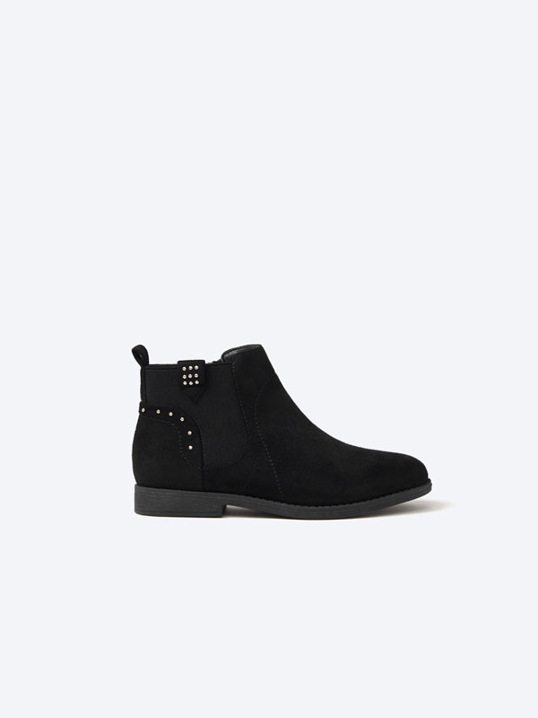 Studded Chelsea boots