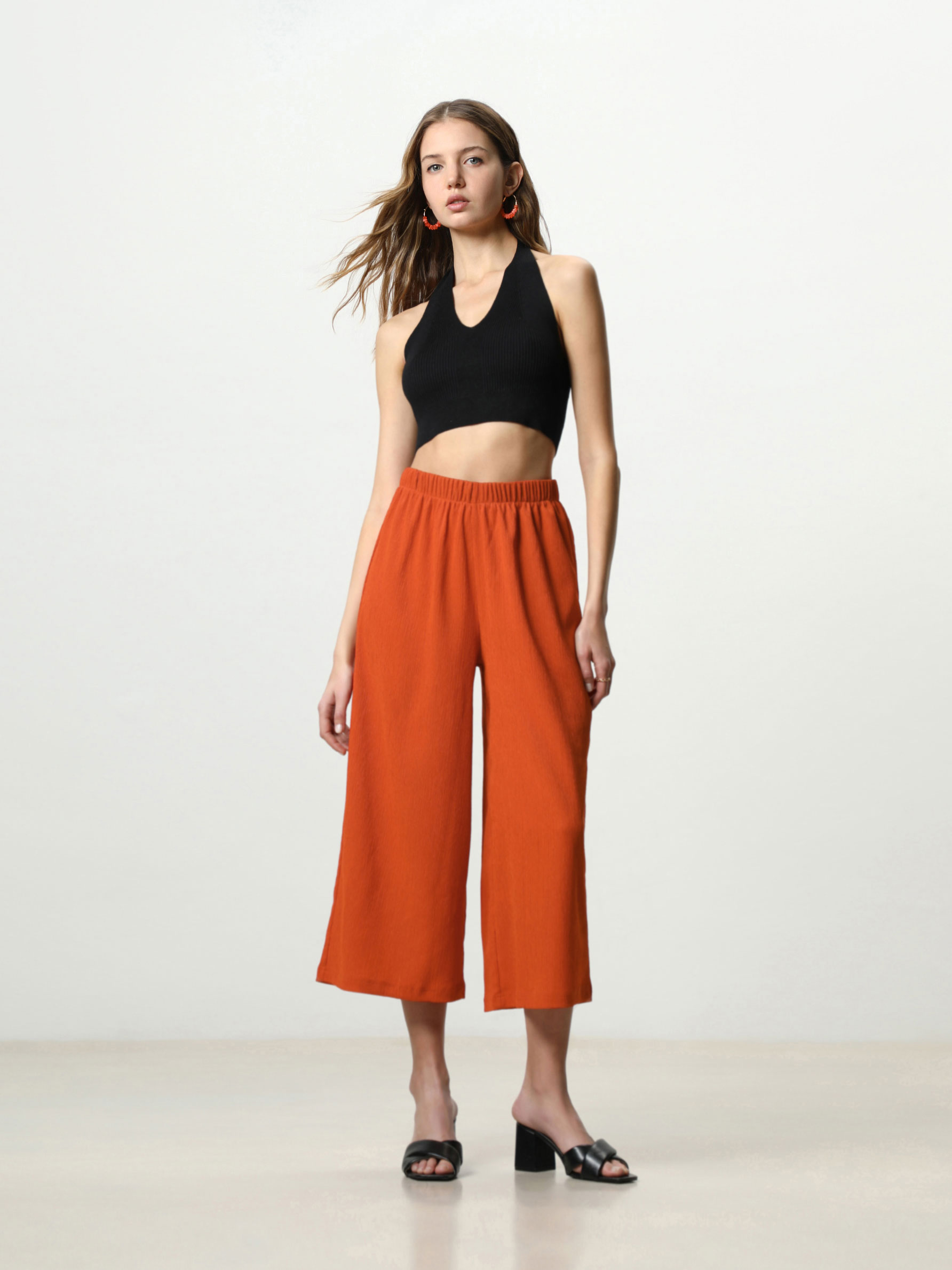 Pantalón culotte - PANTALONES - TODA LA COLECCIÓN - MUJER - | Lefties ESPAÑA