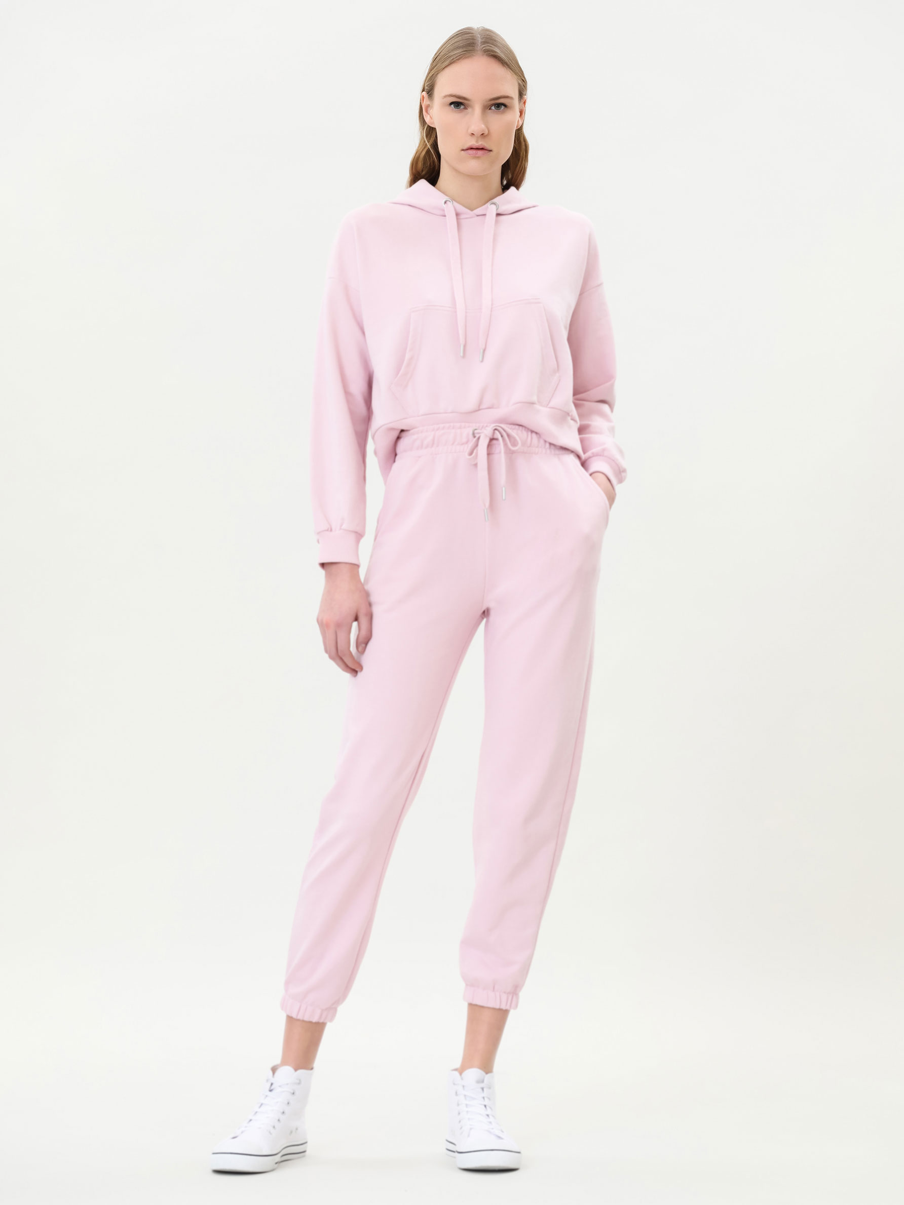 Pantalón de chándal - PANTALONES - TODA LA COLECCIÓN - MUJER - | Lefties  ESPAÑA