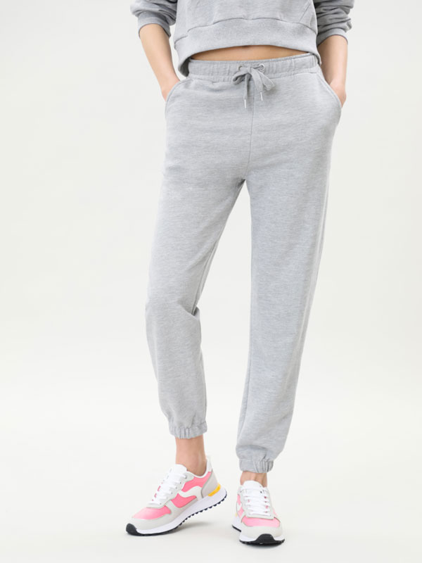 Pantalones de chándal para mujer | Lefties Nueva Colección