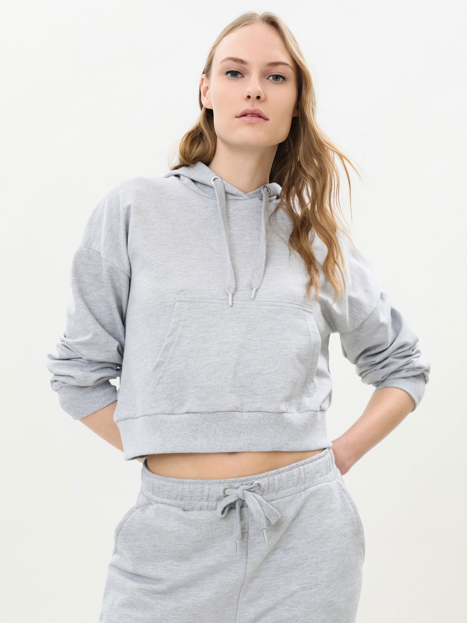 Pantalón de chándal - Pantalones Jogger - PANTALONES - TODA LA COLECCIÓN -  MUJER - | Lefties ESPAÑA
