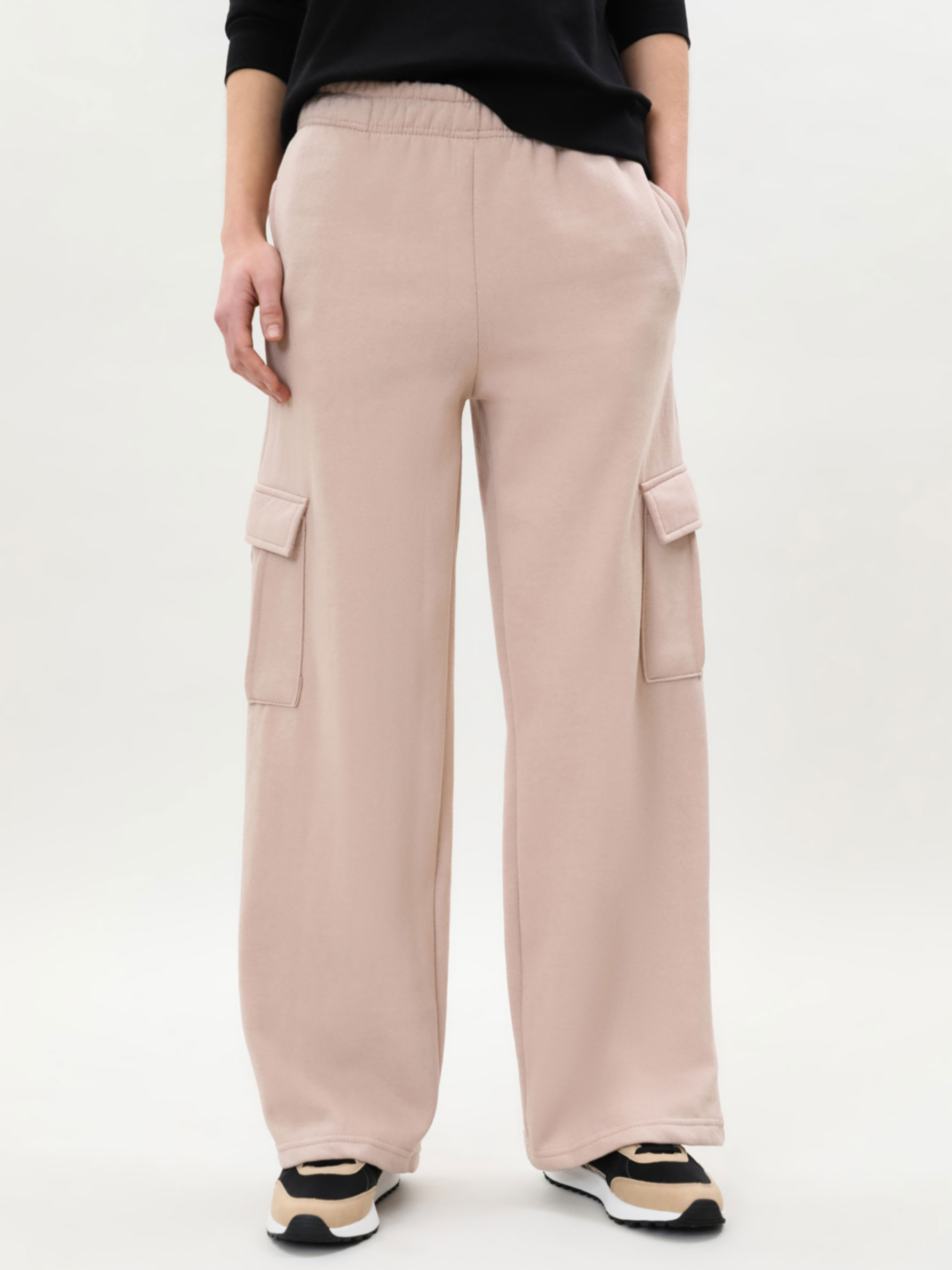 Pantalón cargo - PANTALONES - TODA LA COLECCIÓN - MUJER - | Lefties ESPAÑA