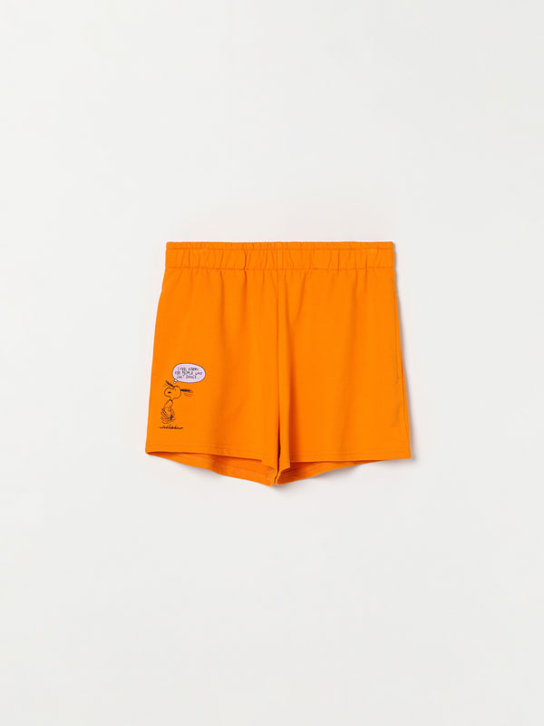 El chándal de pantalón corto o la alternativa veraniega del conjunto más  cómodo de la cuarentena - Foto