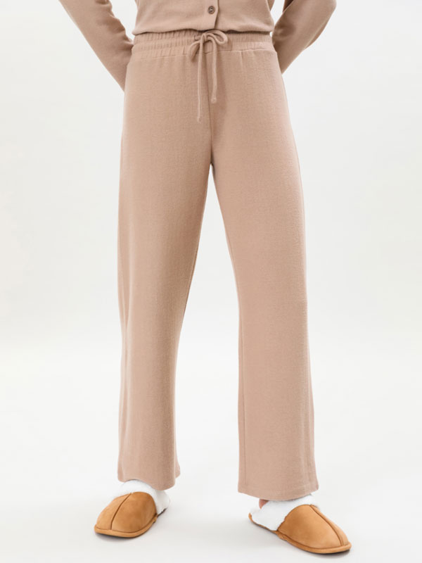 Pantalón de punto - PANTALONES - TODA LA COLECCIÓN - MUJER - | Lefties  ESPAÑA