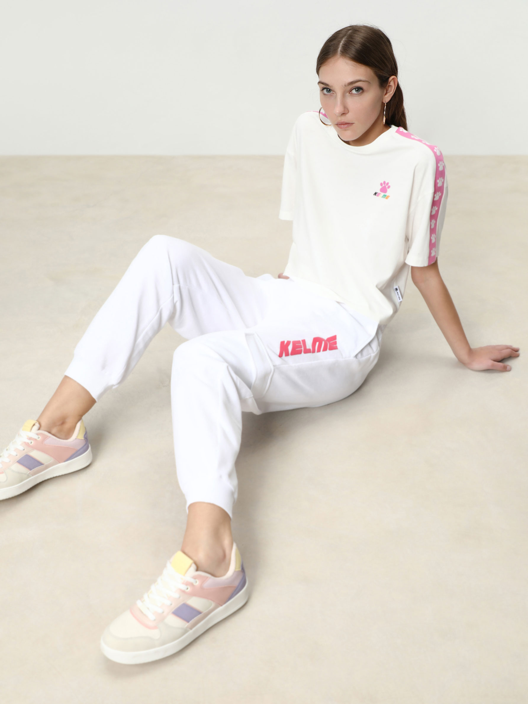 Pantalón cargo de felpa KELME x LEFTIES - Pantalones Chándal - PANTALONES -  TODA LA COLECCIÓN - MUJER - | Lefties ESPAÑA