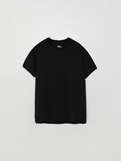 Camisetas deportivas de mujer | Lefties Nueva Colección