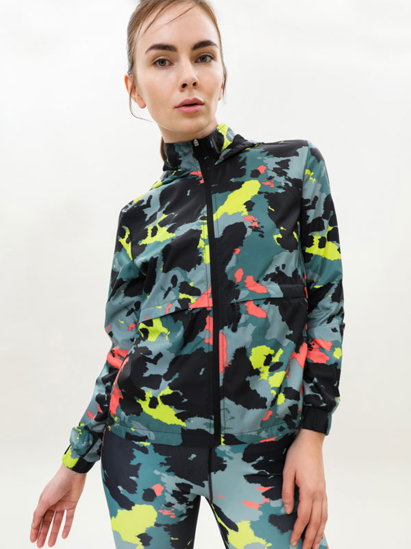 Ropa deportiva de mujer | Lefties Nueva Colección