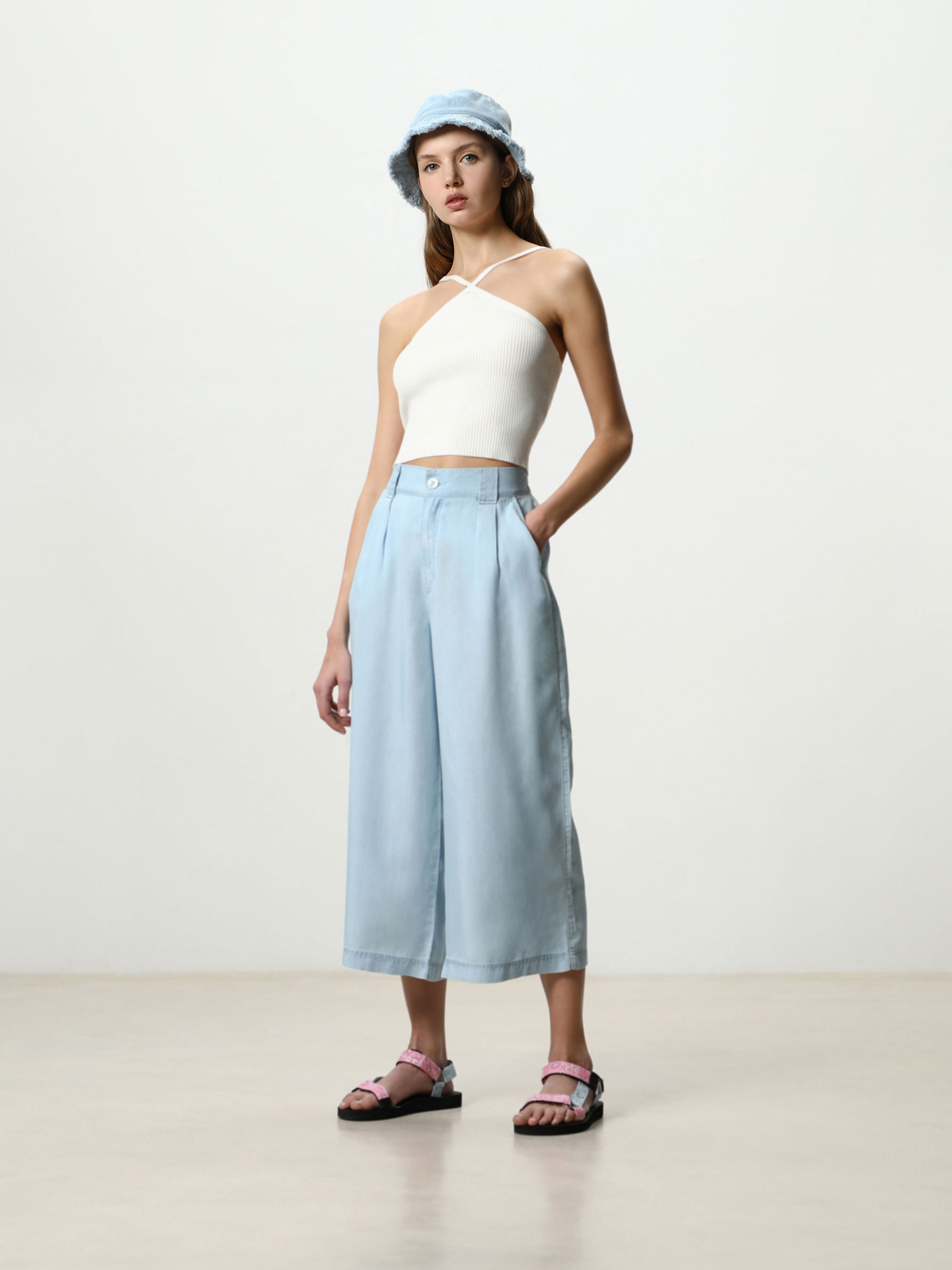 Culotte vaquero ligero - Jeans campana - JEANS - TODA LA COLECCIÓN - MUJER  - | Lefties ESPAÑA