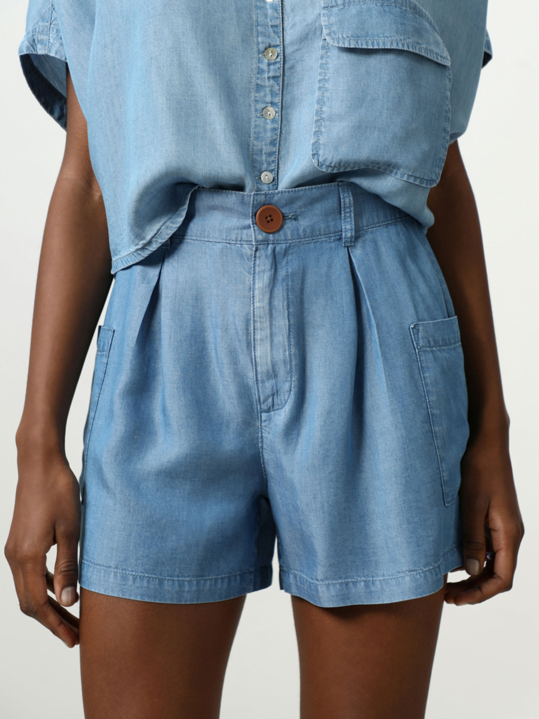 lightweight denim shorts