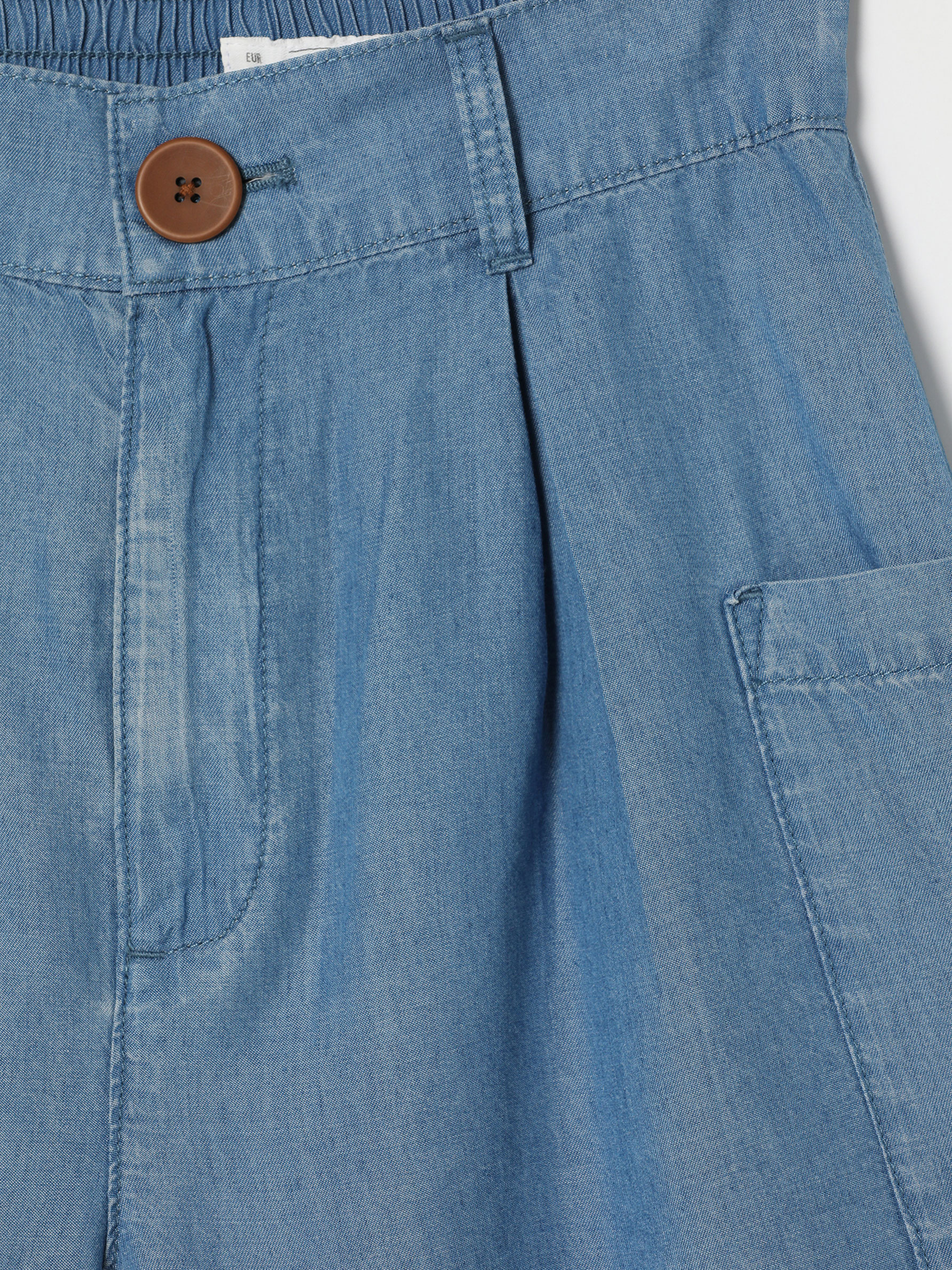 Short vaquero ligero - SHORTS - TODA LA COLECCIÓN - MUJER - | Lefties ESPAÑA