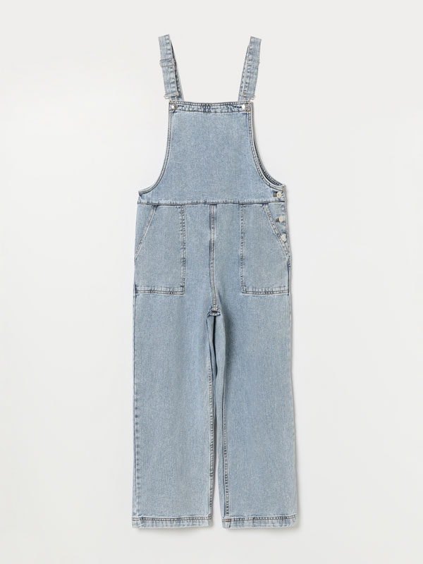 Denim dungarees with pockets