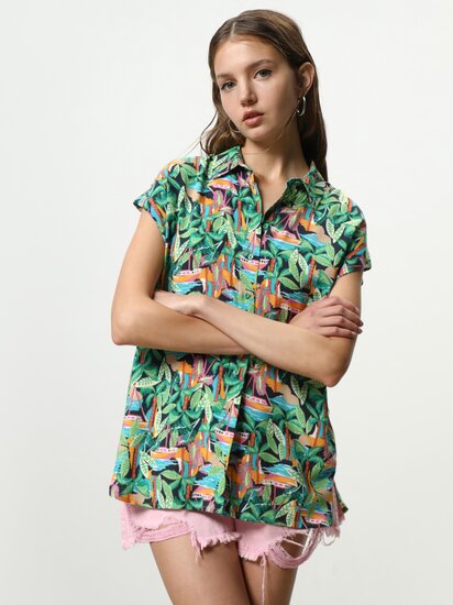 Camisas básicas de mujer | Lefties Nueva Colección