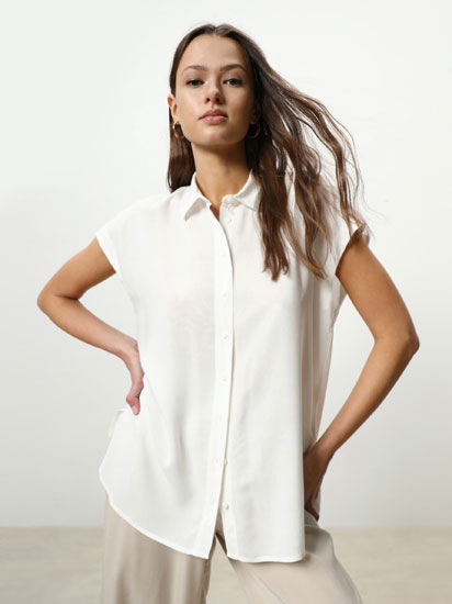 Camisas básicas de mujer | Lefties Nueva Colección
