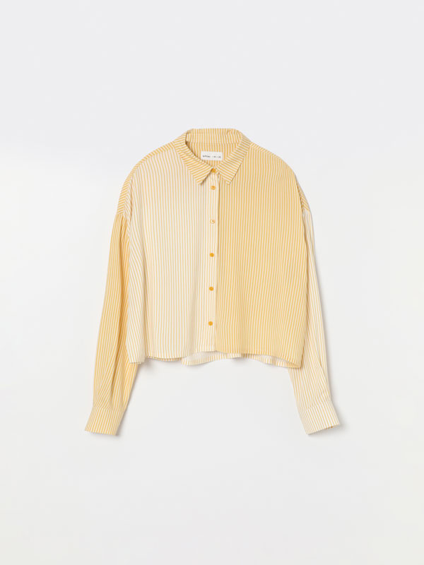 Camisas y blusas de mujer | Lefties Nueva Colección