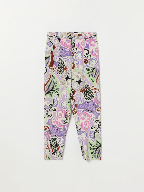 Pantalón fluido con lazada estampado - PANTALONES - TODA LA COLECCIÓN -  MUJER - | Lefties ESPAÑA