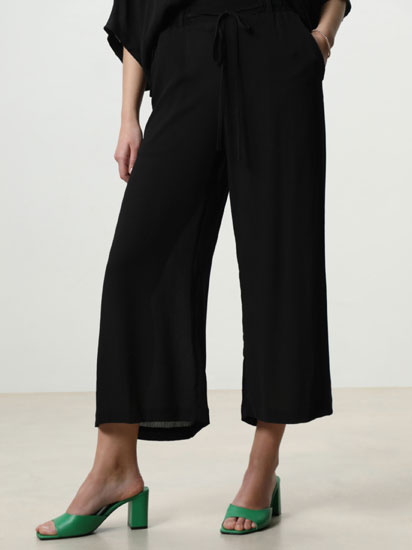 Pantalones Jogger - PANTALONES - TODA LA COLECCIÓN - MUJER - | Lefties  ESPAÑA