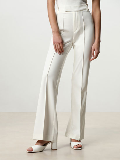 Pantalones Campana - PANTALONES - TODA LA COLECCIÓN - MUJER - | Lefties  ESPAÑA