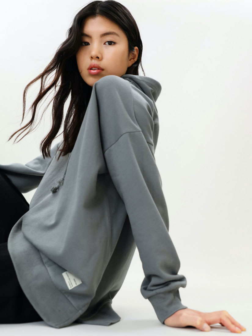 Sudaderas con capucha de mujer | Lefties Nueva Colección