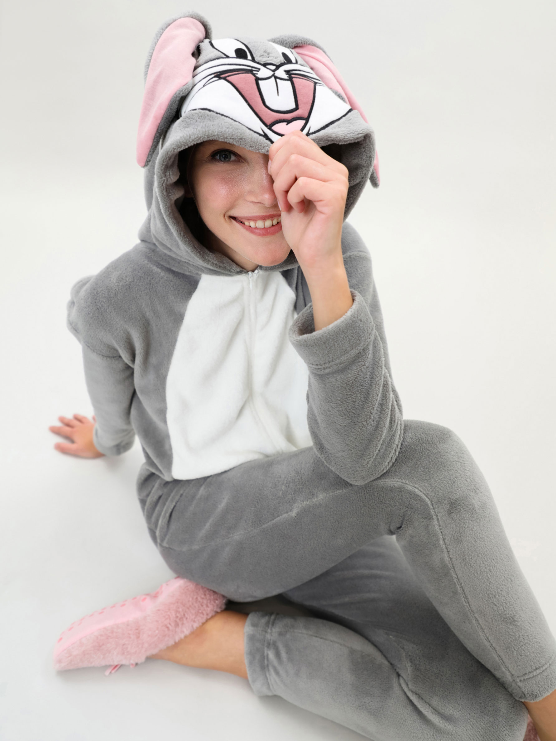 Mono de pijama de Bugs Bunny © \u0026™ WARNER BROS - NOVEDADES - MUJER - |  Lefties ESPAÑA