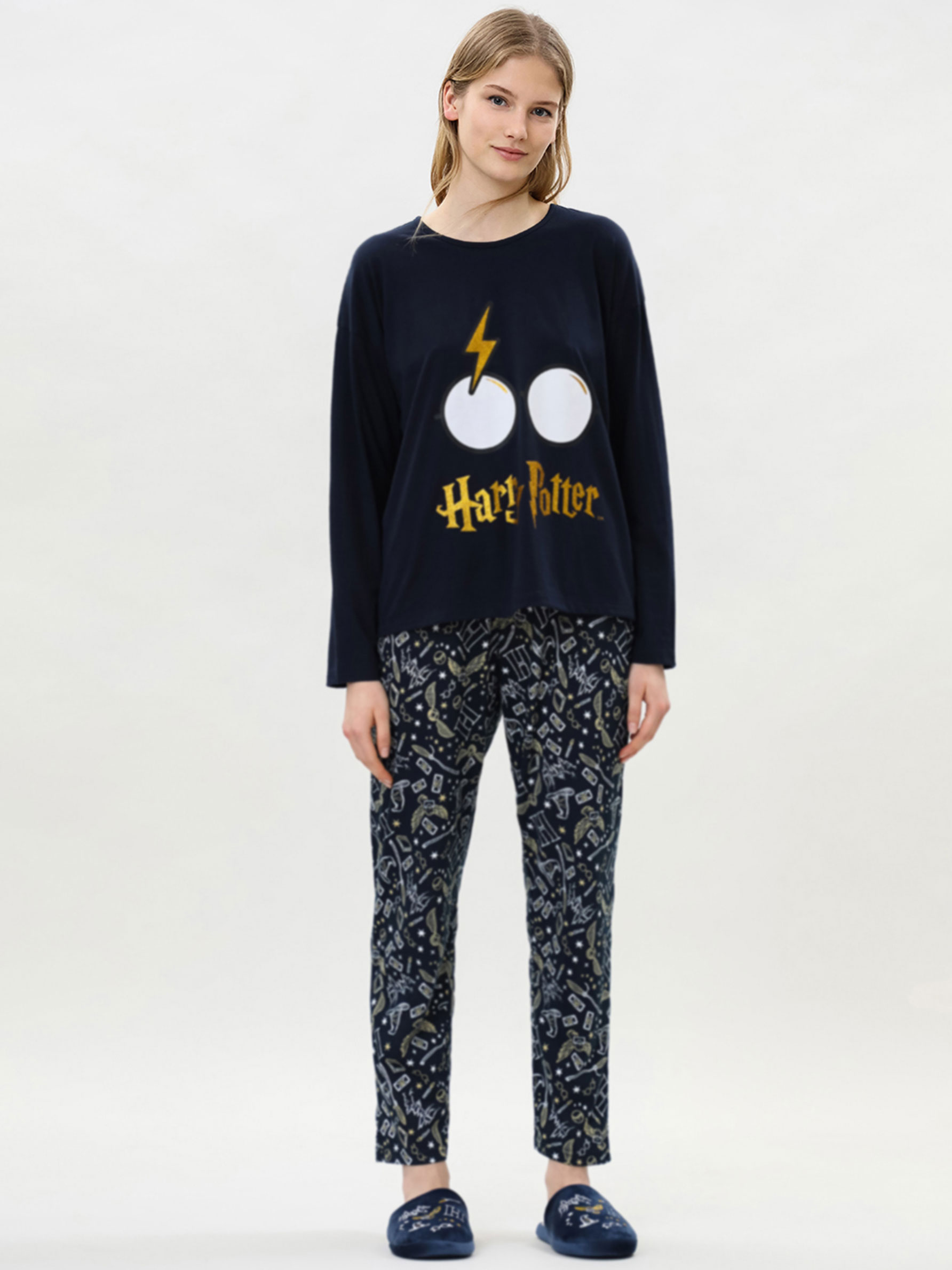 Conjunto de pijama de Harry Potter © \u0026™ WARNER BROS - PIJAMAS - TODA LA  COLECCIÓN - MUJER - | Lefties ESPAÑA