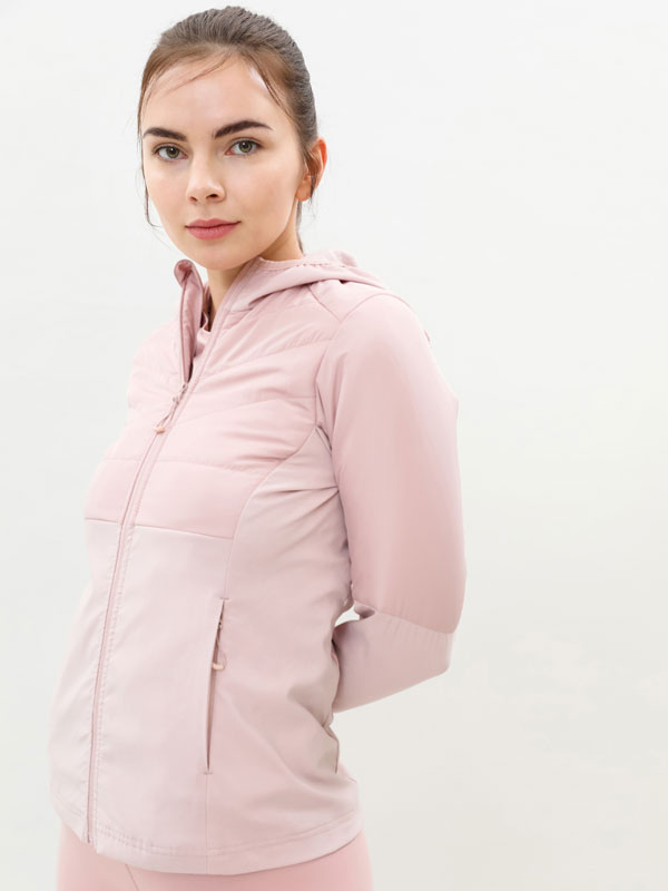Chaquetas deportivas de mujer | Lefties Nueva Colección