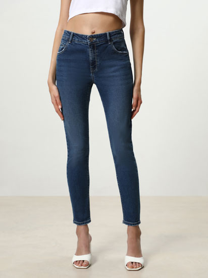 Vaqueros skinny de mujer | Lefties Nueva Colección