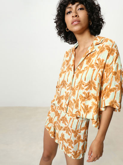 Camisas de manga corta para mujer | Lefties Nueva Colección
