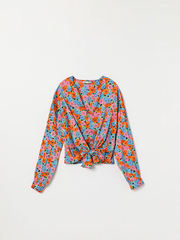 Camisas y blusas de mujer | Lefties Nueva Colección