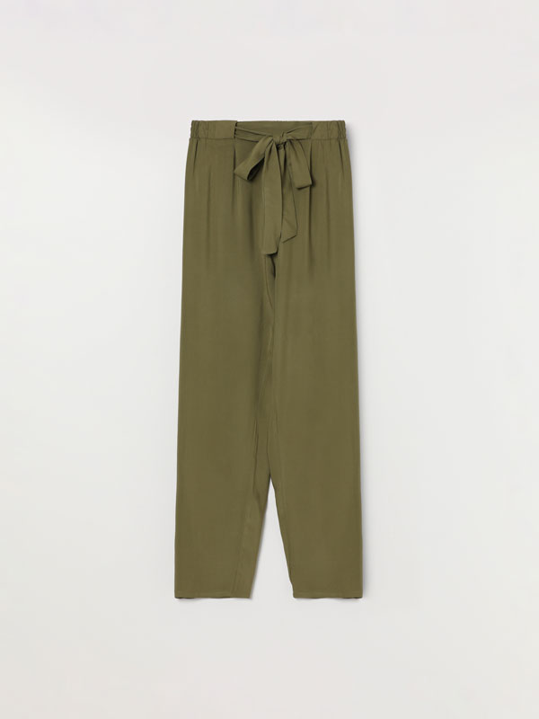 Pantalones de mujer | Lefties Nueva Colección