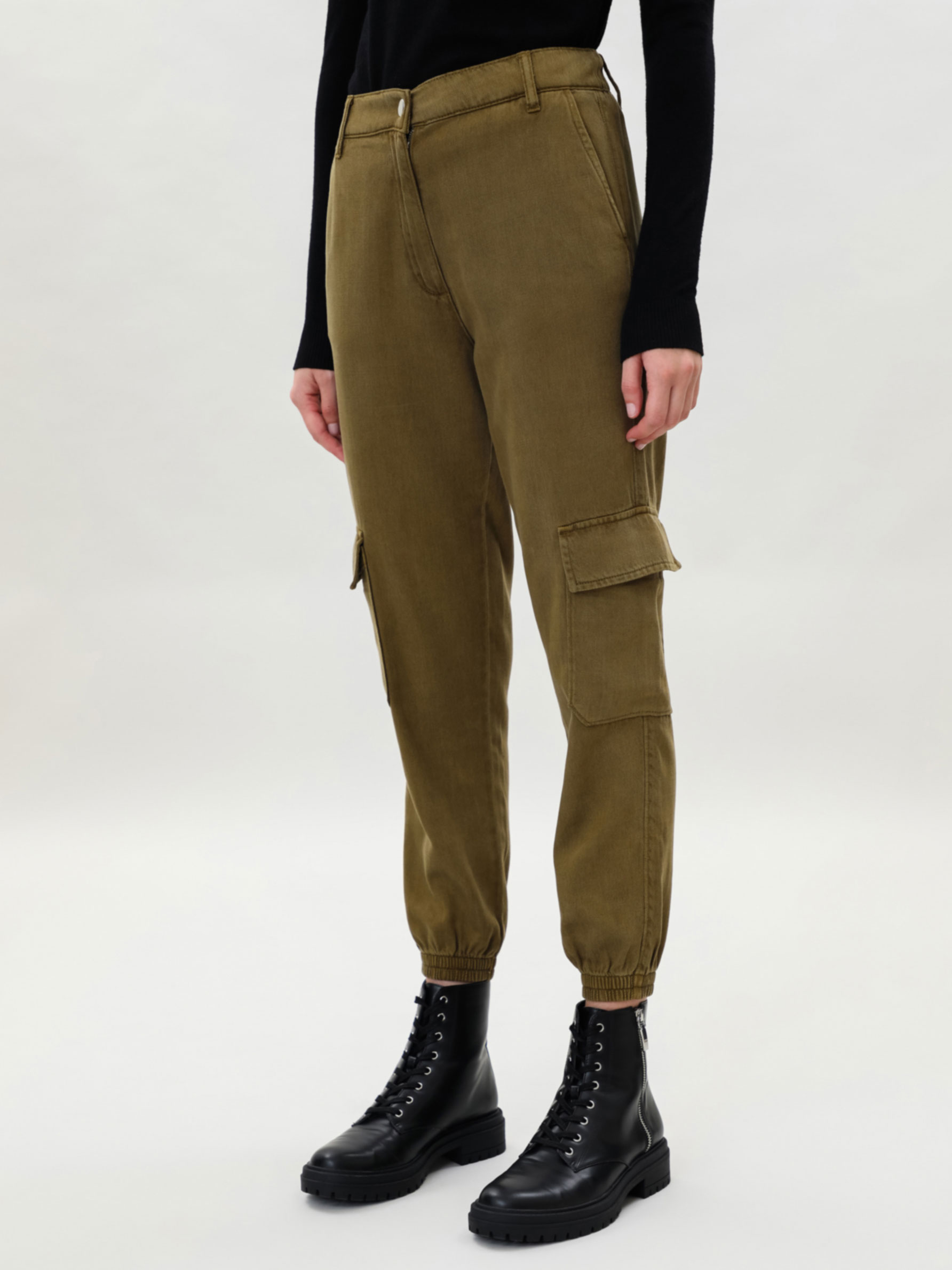 Cargo joggers - TROUSERS - THE ENTIRE COLLECTION - WOMAN - | Lefties Israel