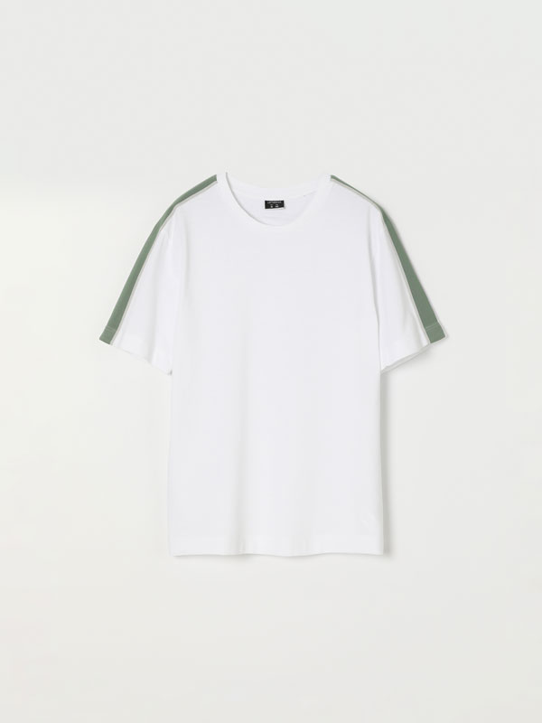 T-shirt de manga curta banda lateral