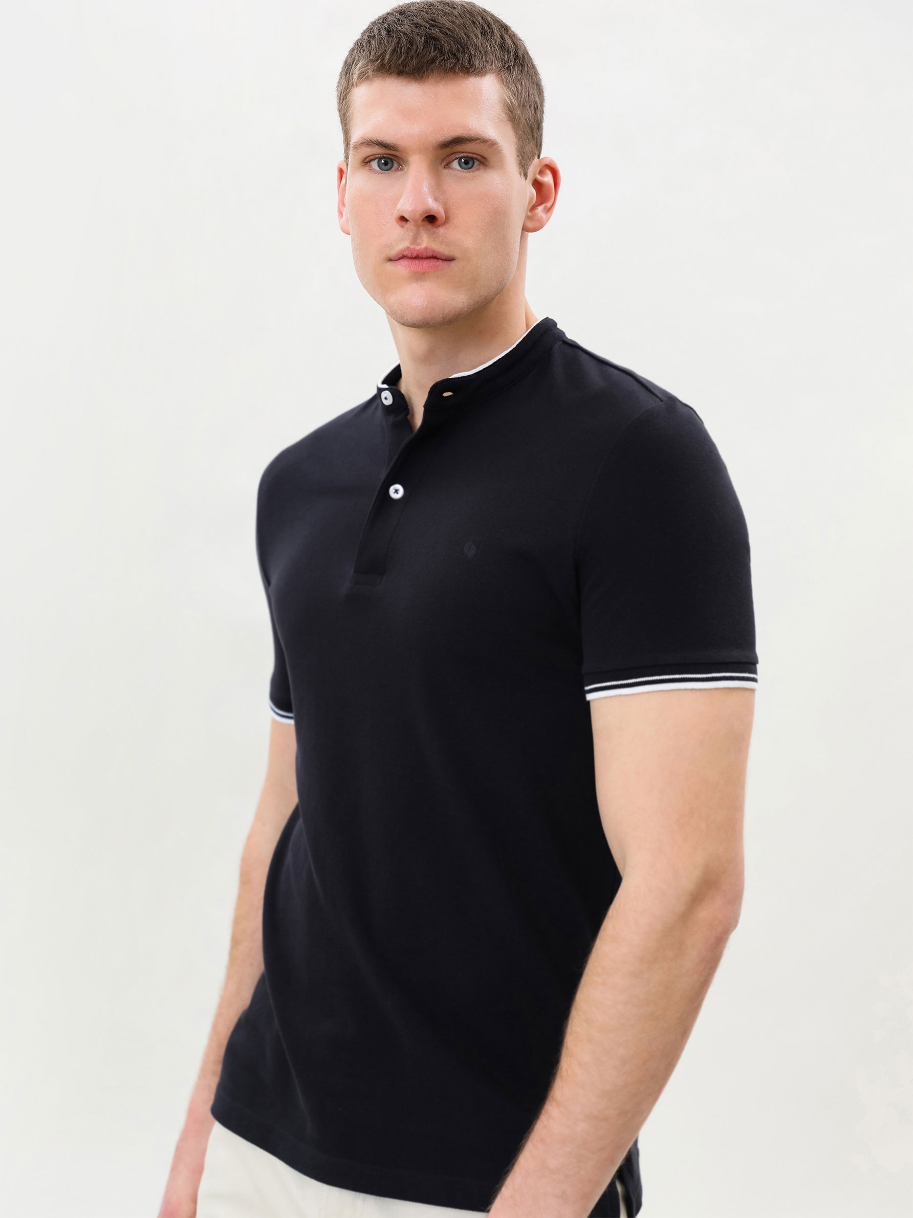 POLO DE CUELLO MAO