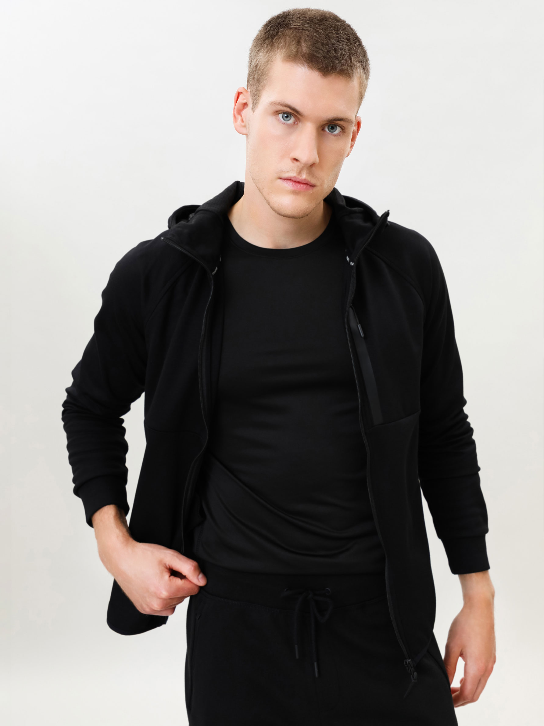 Pantalón Deportivo - PRENDAS COORDINADAS - TODA LA COLECCIÓN - HOMBRE - |  Lefties España (Canarias)