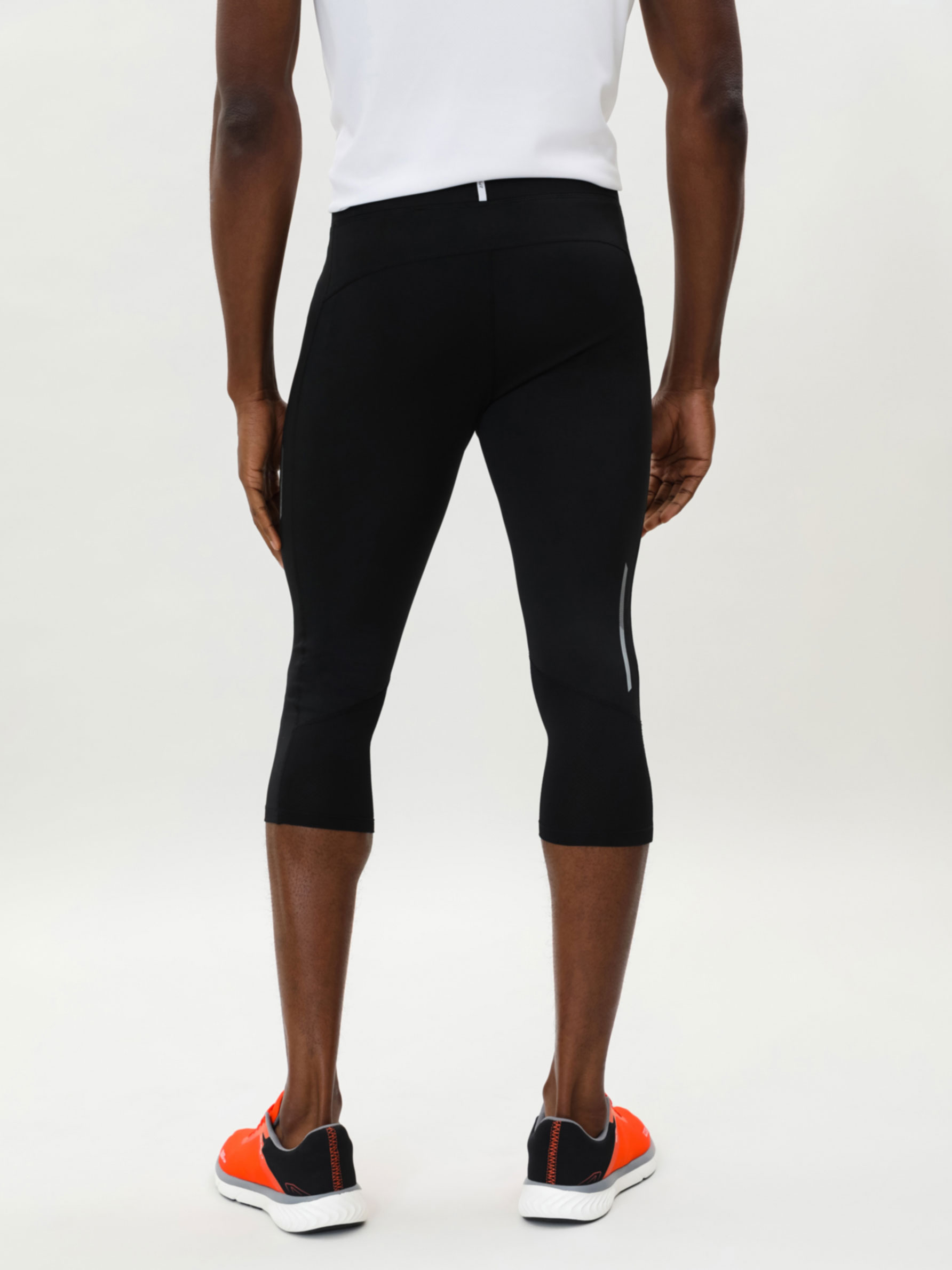 Malla deportiva pirata - Pantalones de Chándal - PANTALONES - TODA LA  COLECCIÓN - HOMBRE - | Lefties Mexico