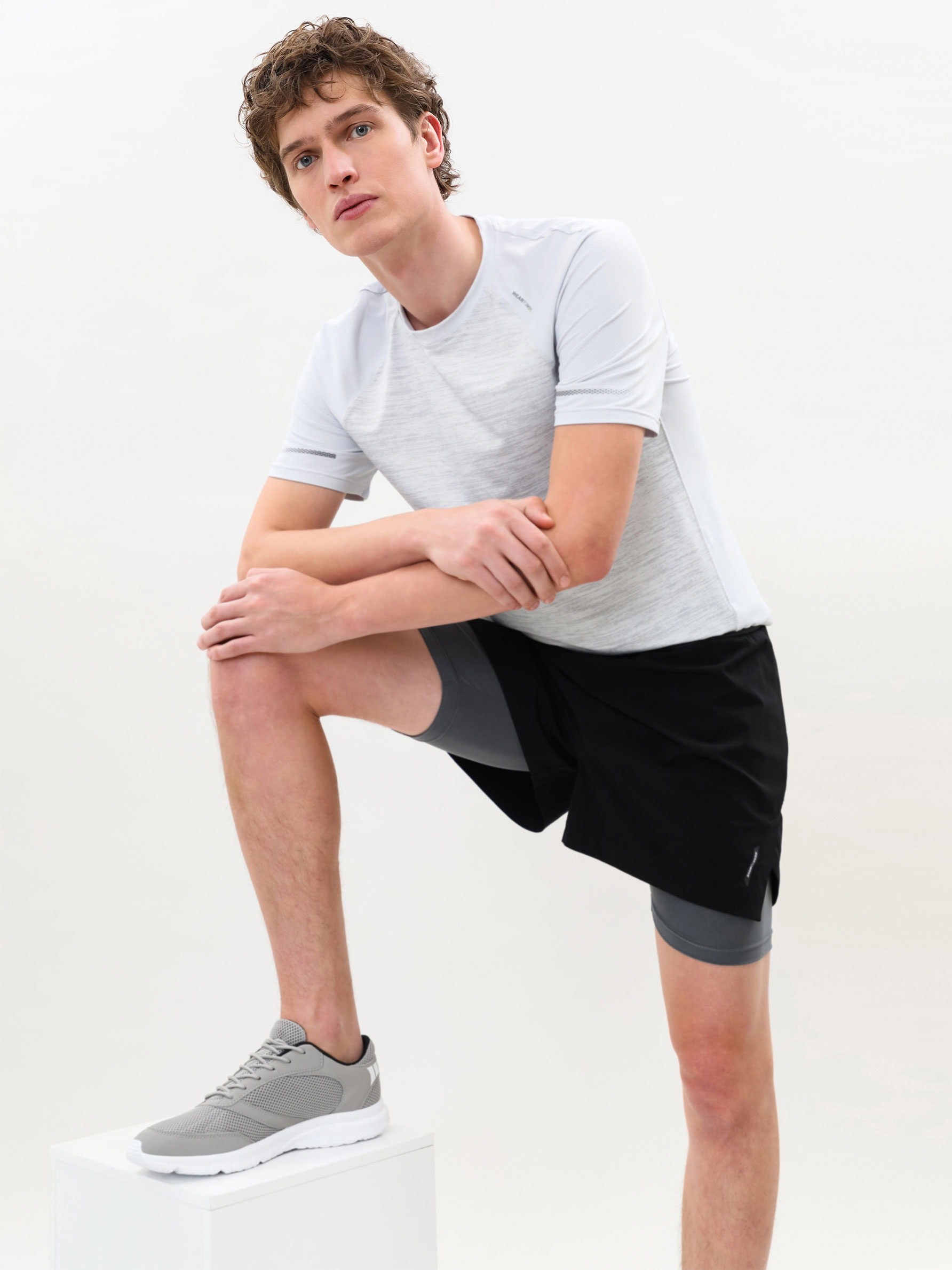 Sports shorts with short leggings 
