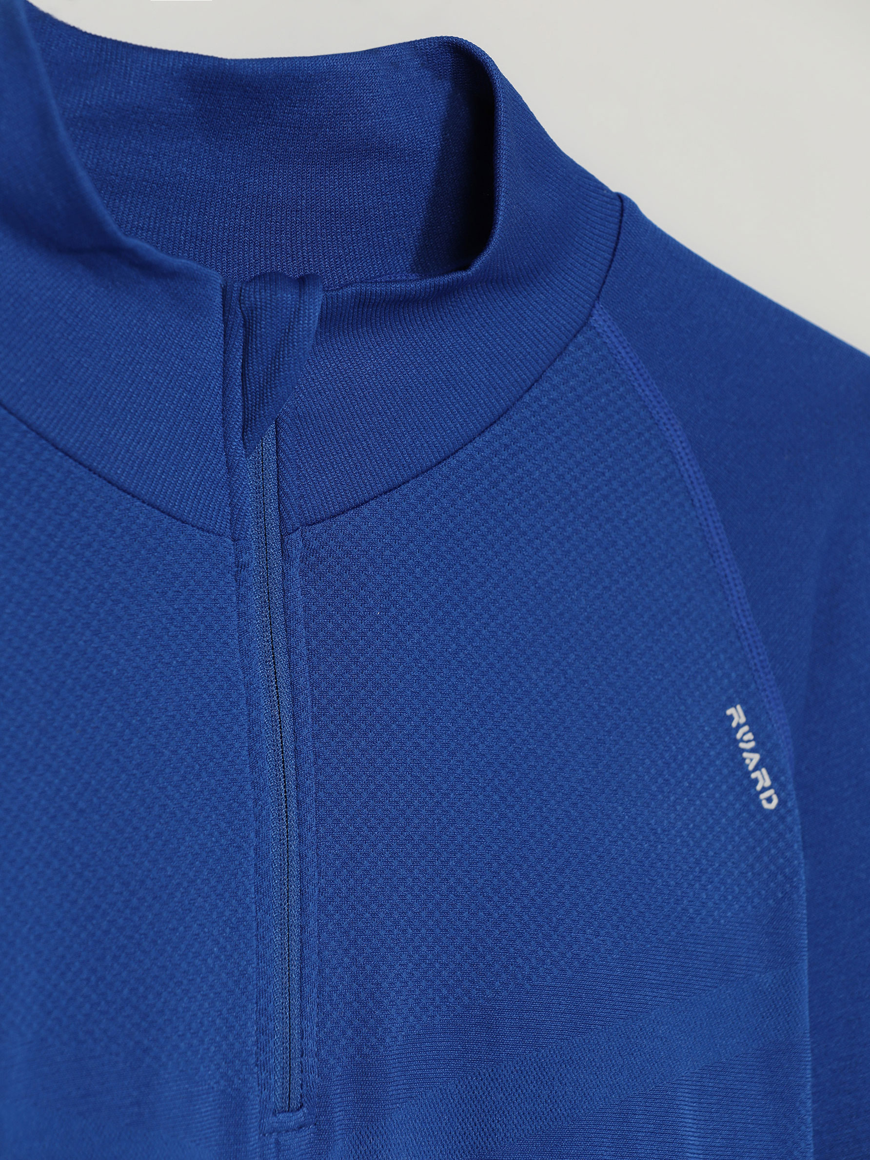ROPA DEPORTIVA PREMIUM AL POR MAYOR | Lotes y stocks de ropa | Archivo de  Merkandi | merkandi.es - Merkandi B2B