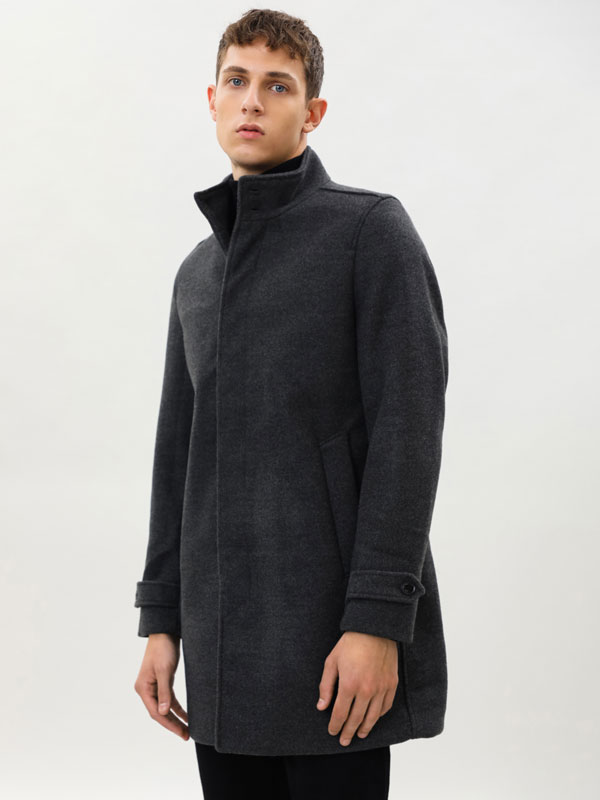 Woolly fabric coat