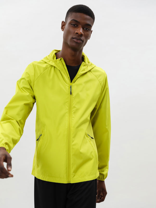 Ropa deportiva para hombre | Lefties Nueva Colección
