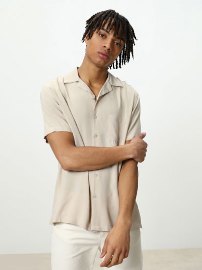 Camisas básicas de hombre | Lefties Nueva Colección
