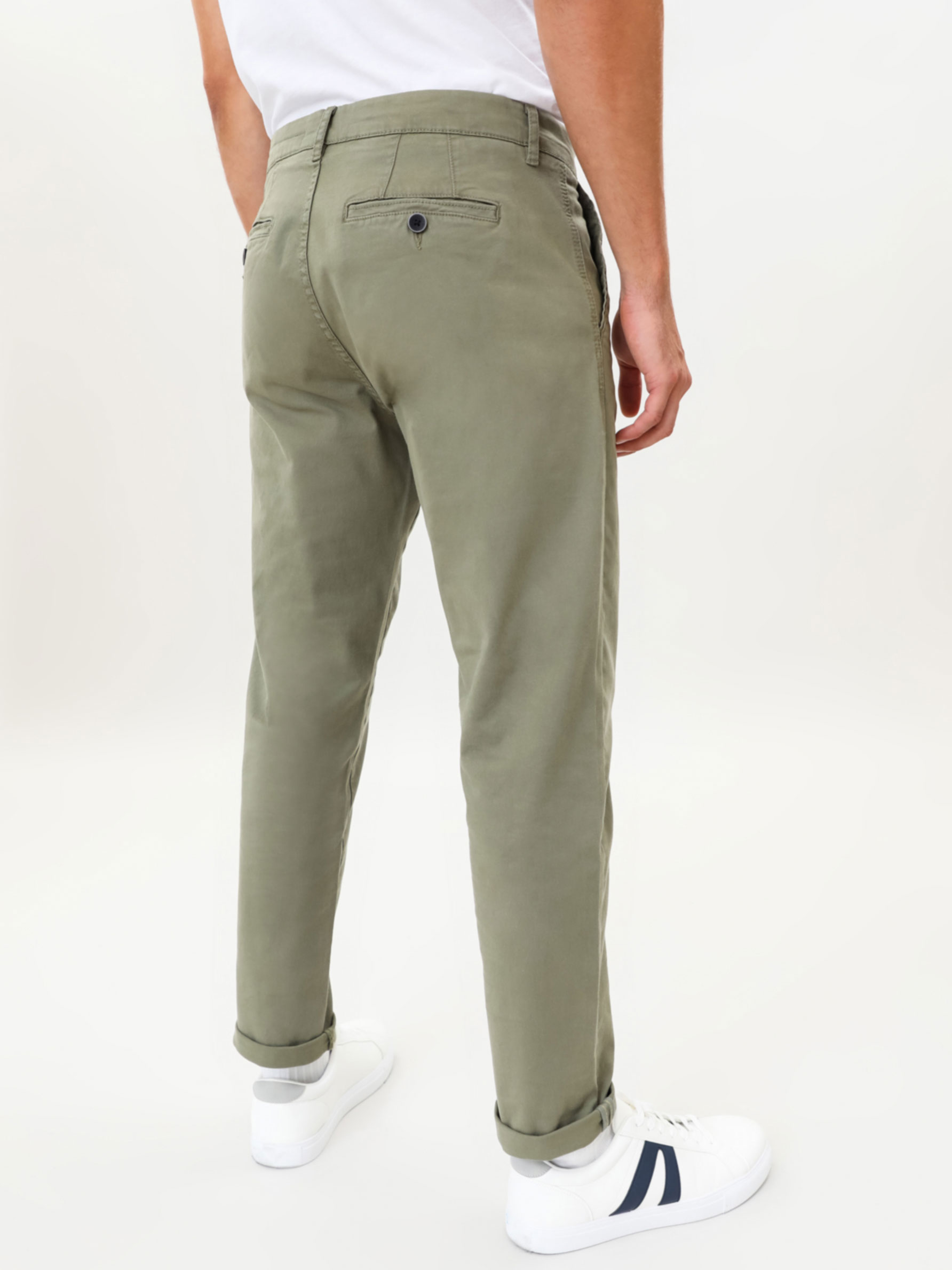 Pantalón chino comfort slim - Pantalones Chinos - PANTALONES - TODA LA  COLECCIÓN - HOMBRE - | Lefties España (Canarias)