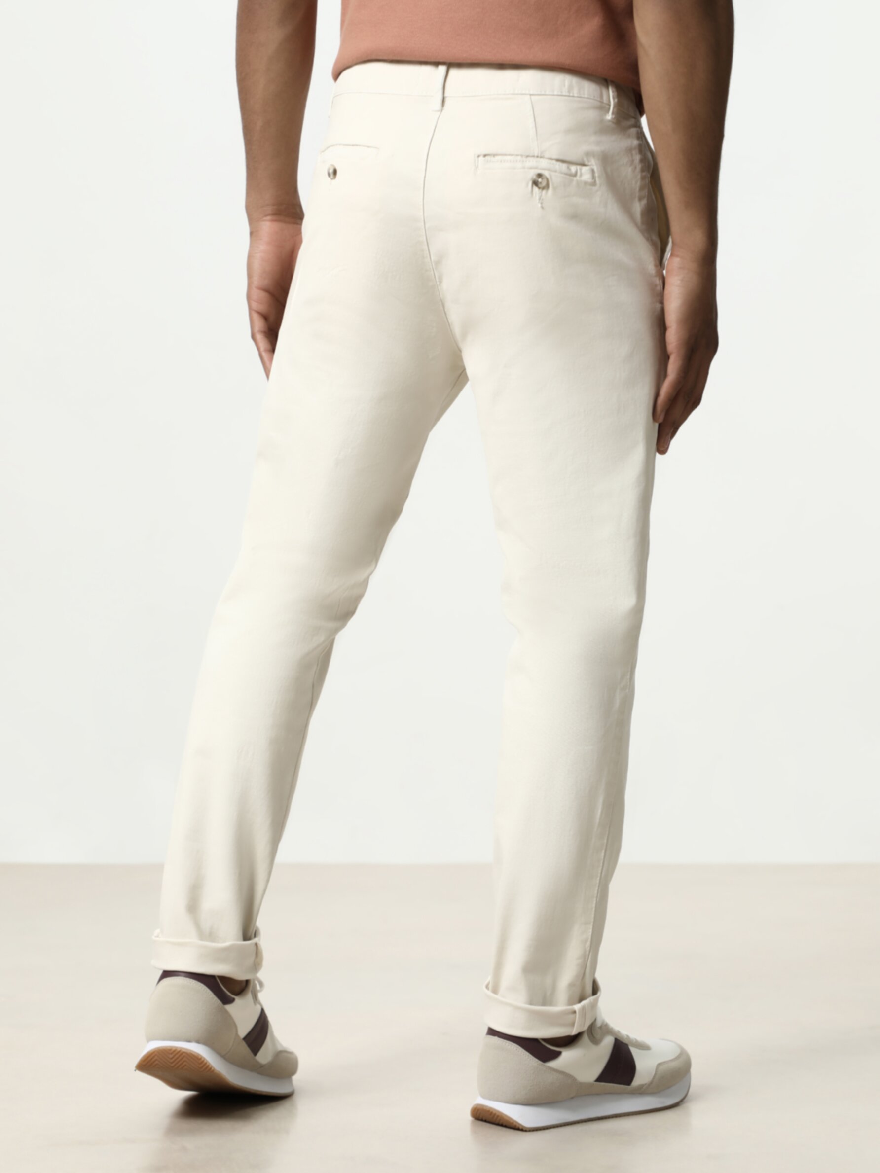 Pantalón chino comfort slim rústico - HOMBRE - | Lefties ESPAÑA