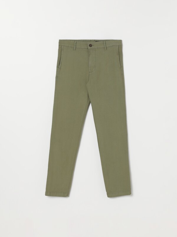 Pantalones chinos de hombre | Lefties Nueva Colección