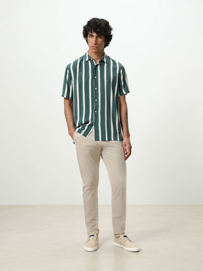 Pantalones básicos de hombre | Lefties Nueva Colección