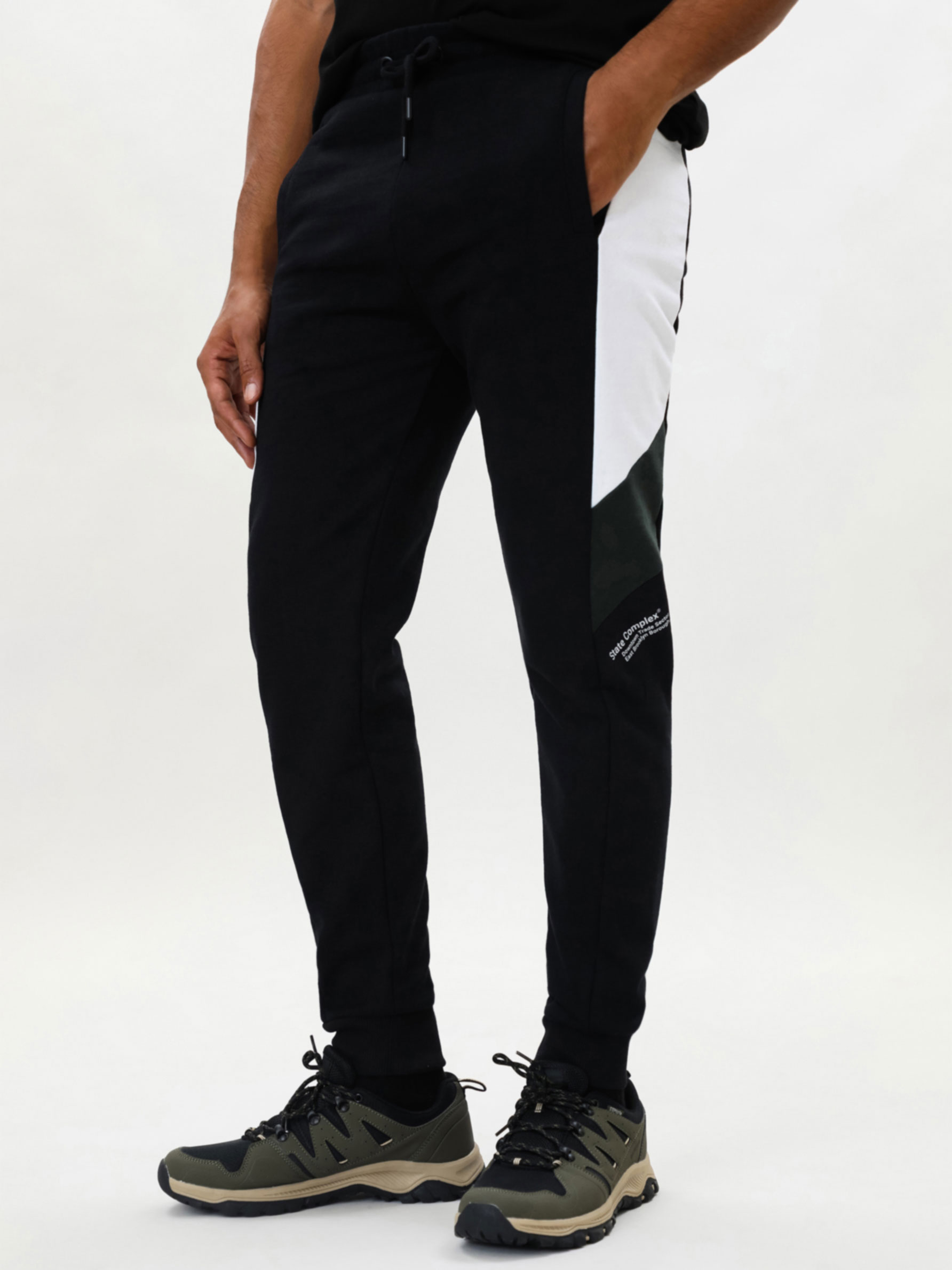 Pantalón jogger color block - Pantalones de Chándal - PANTALONES - TODA LA  COLECCIÓN - HOMBRE - | Lefties Mexico