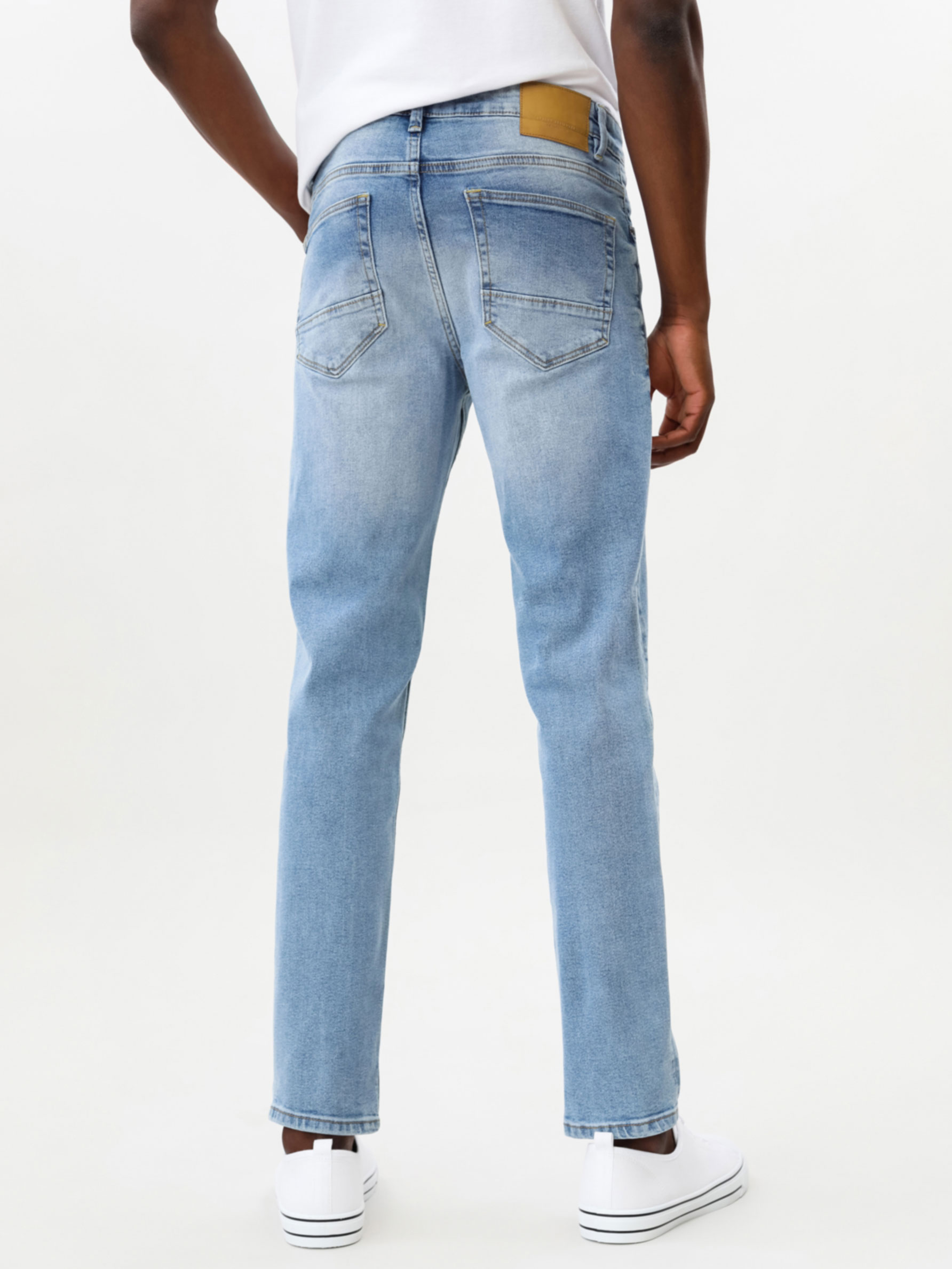 Slim comfort fit jeans - - | Lefties Israel