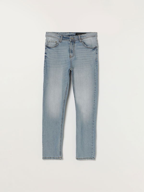Vaqueros confort slim de hombre | Lefties Nueva Colección
