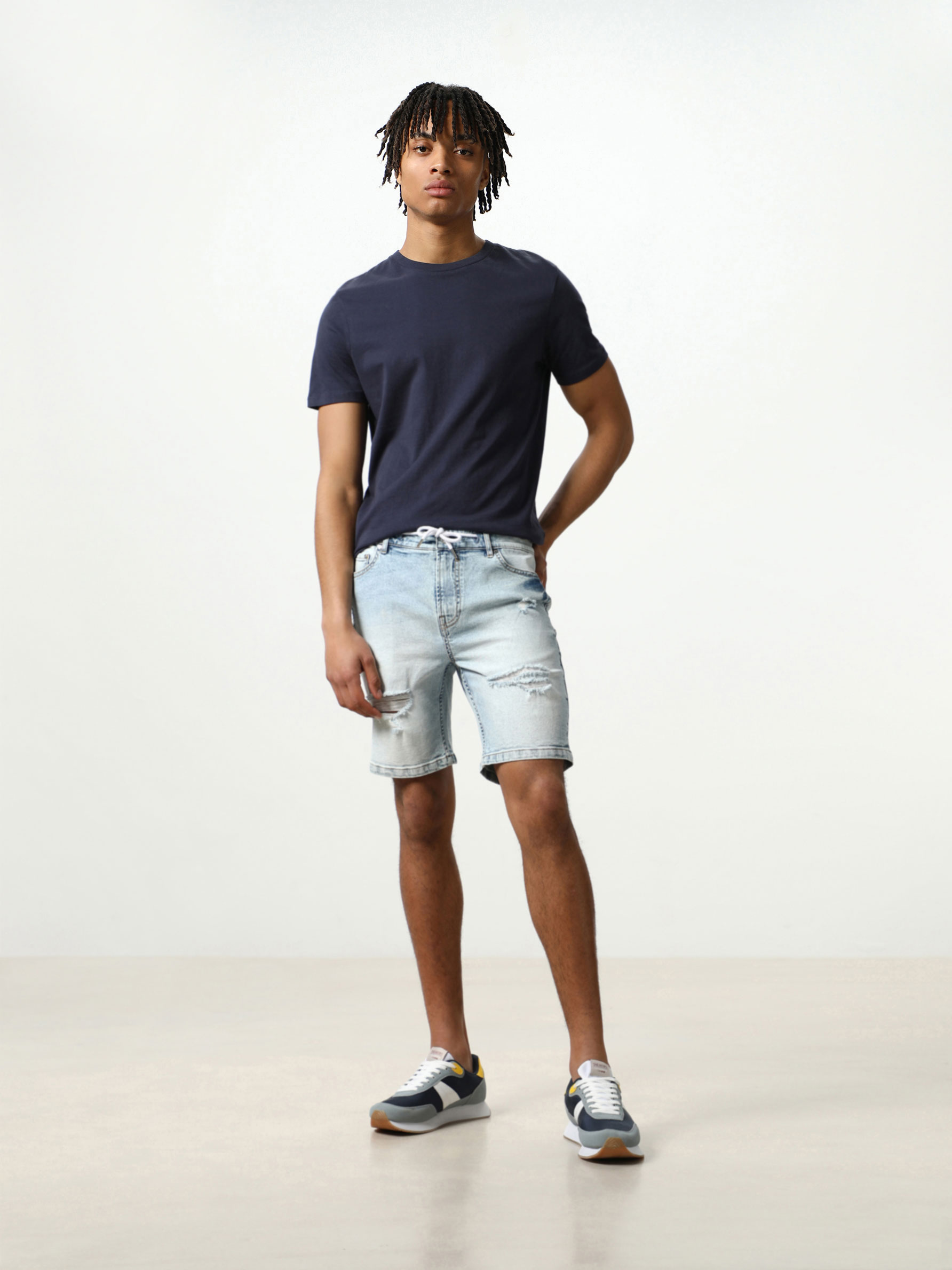 Bermuda Vaquera Skinny Stretch - Bermudas Vaqueras - BERMUDAS - TODA LA  COLECCIÓN - HOMBRE - | Lefties Mexico