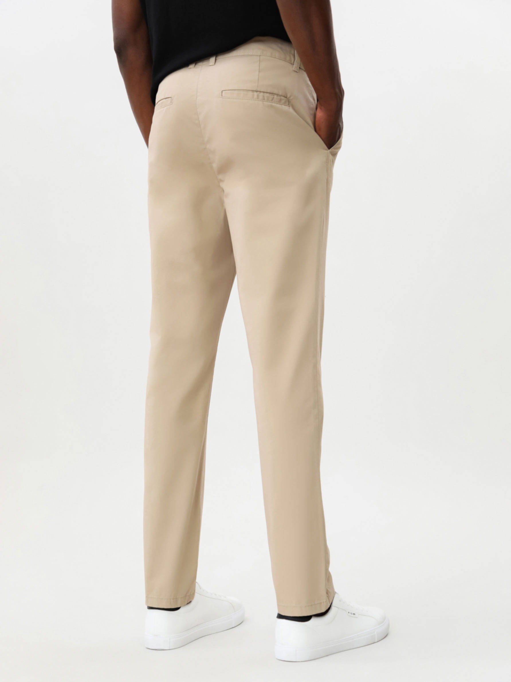 Pantalón Chino Regular Fit - Pantalones Chinos - PANTALONES - TODA LA  COLECCIÓN - HOMBRE - | Lefties Mexico